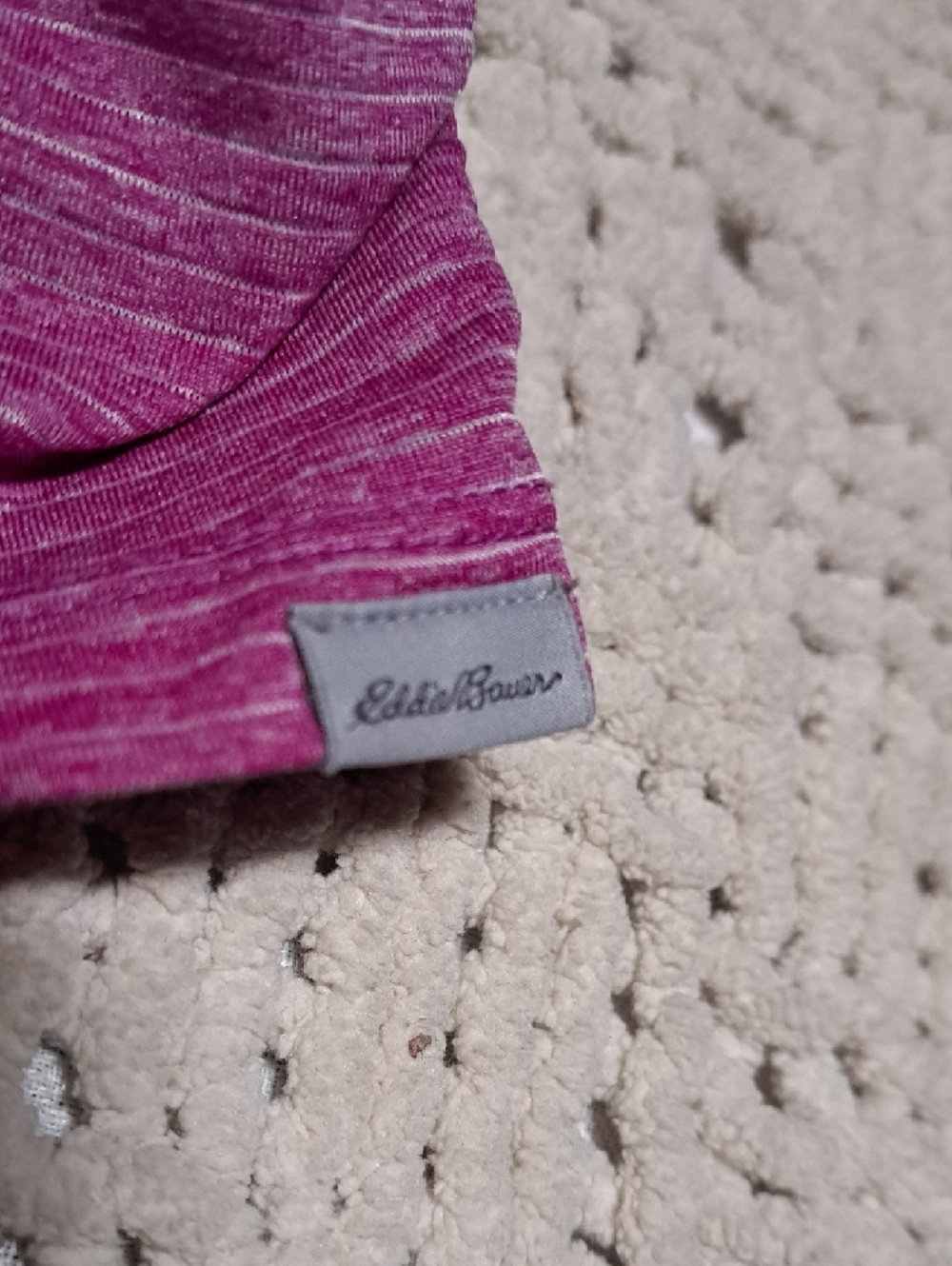 Eddie Bauer Heathered Magenta Long Sleeve V‑Neck Top - Picture 3 of 9